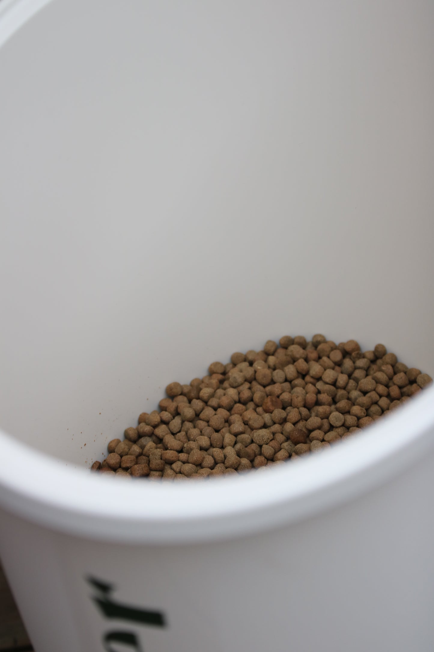 Monster Fodertunna Beige